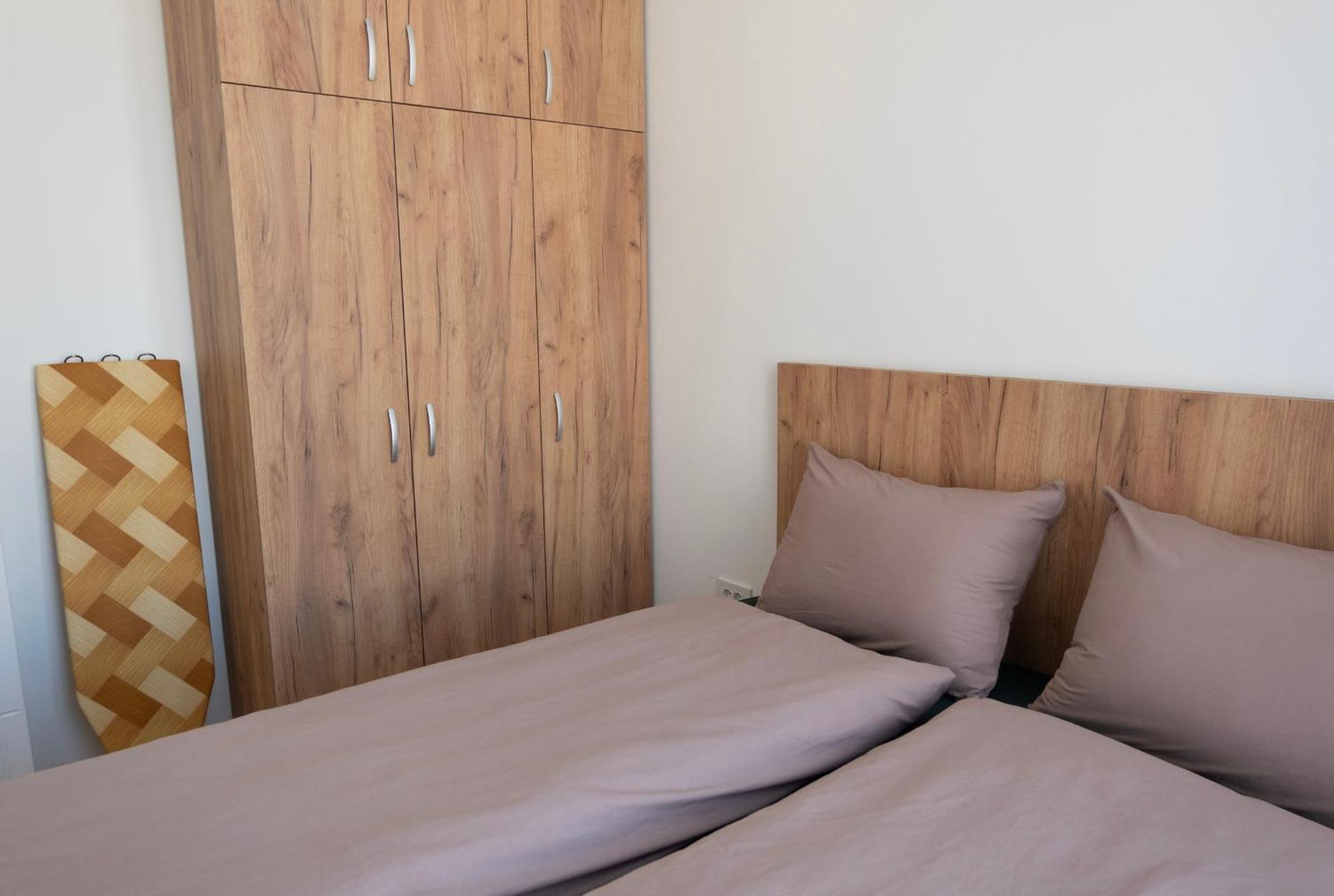 Home Art Apartments Skopje Buitenkant foto