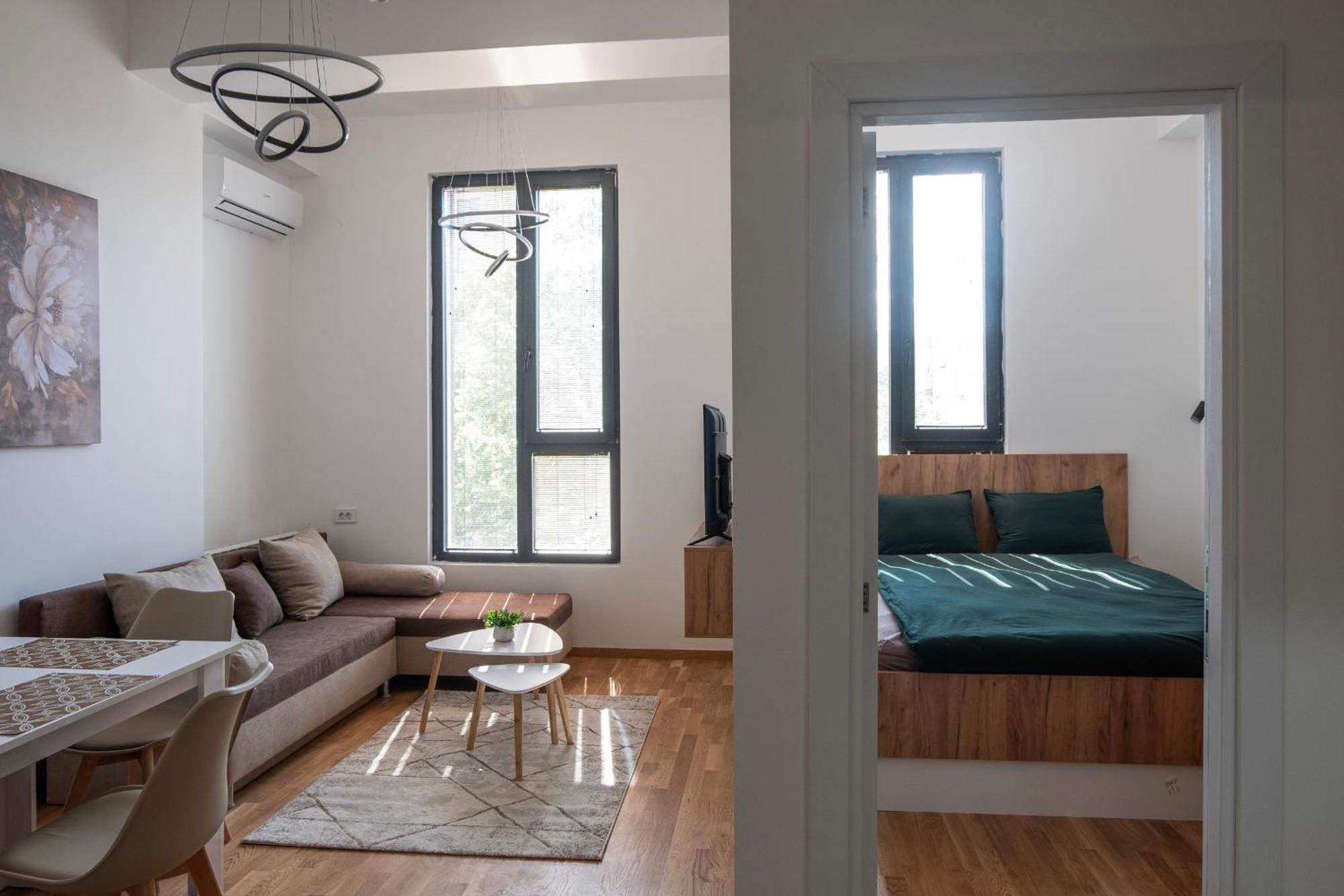 Home Art Apartments Skopje Buitenkant foto